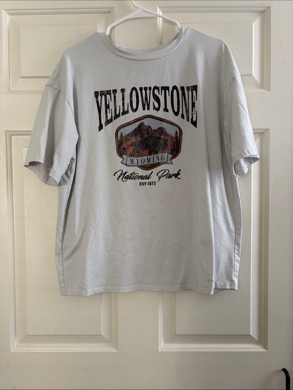 SHEIN Light Gray Yellowstone Wyoming Graphic Tee